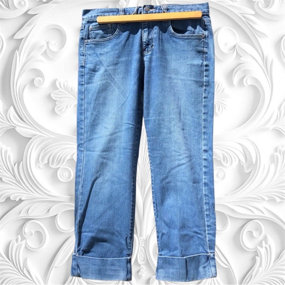 SALE!!! CALVIN KLEIN CUFFED HEM CAPRI JEANS